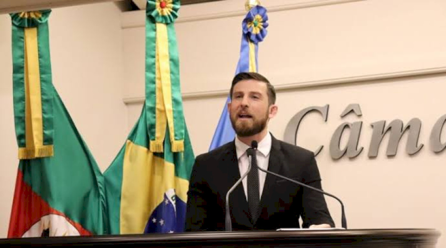 Vereador sugere audiência pública na Câmara para discutir retorno do desfile de Natal para a rua