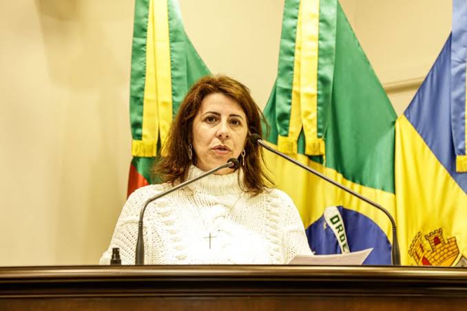 Vereadora Rosi destaca redução da folha de servidores da Prefeitura de 56% para 46%