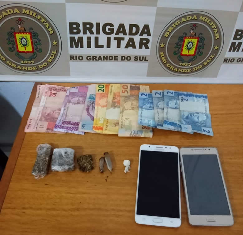 Brigada Militar de Gramado prende casal com drogas no bairro Moura
