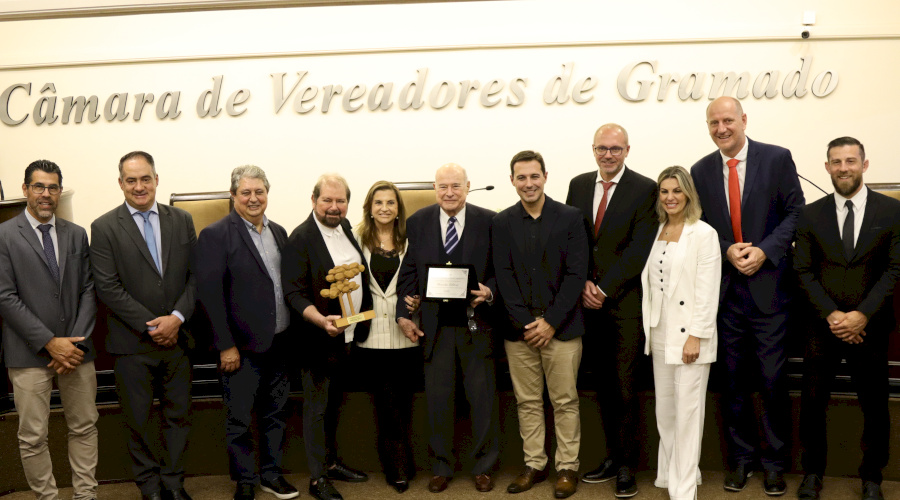 Editora Panrotas e Guilherme Paulus são homenageados na Câmara