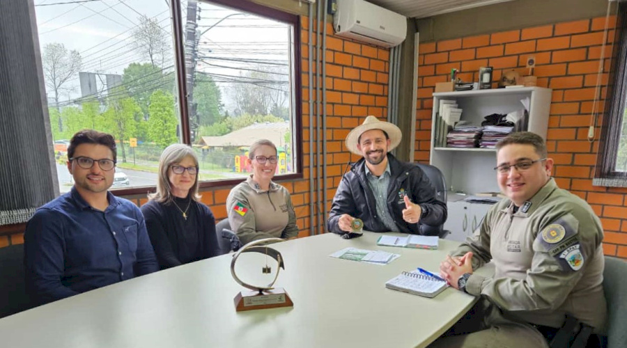 Segurança no meio rural é tema de encontro entre Prefeitura, Emater e Brigada Militar