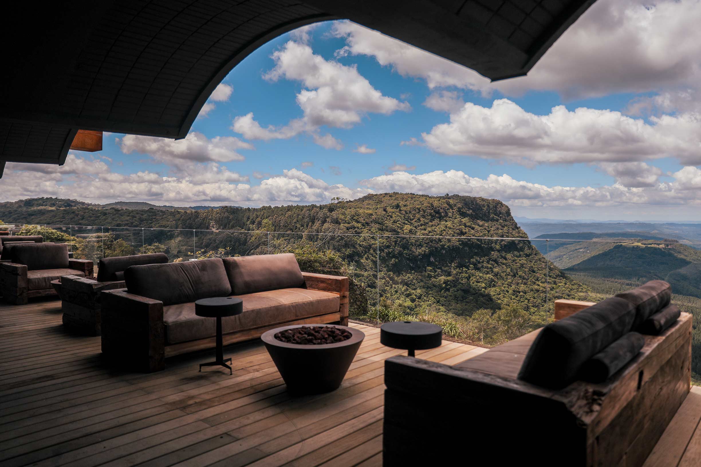 Mirante Laje de Pedra abre ao público com arte, cultura e gastronomia em Canela