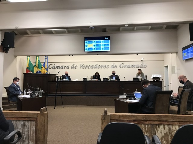Câmara de Gramado aprova contratação de 26 monitores para auxiliar no combate à pandemia do coronavírus