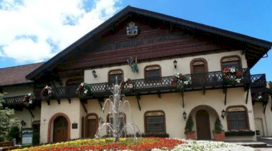 Nestor Tissot deve manter 11 secretários e define mudanças em 4 pastas em Gramado