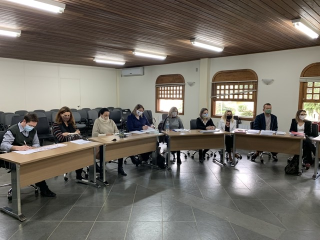 Retorno das aulas presenciais foi pauta de reunião da Amserra