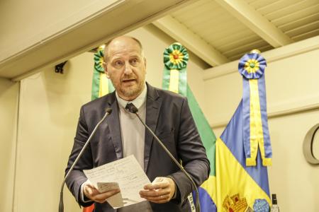 Professor Daniel vai deixar o PT e deve ingressar no MDB