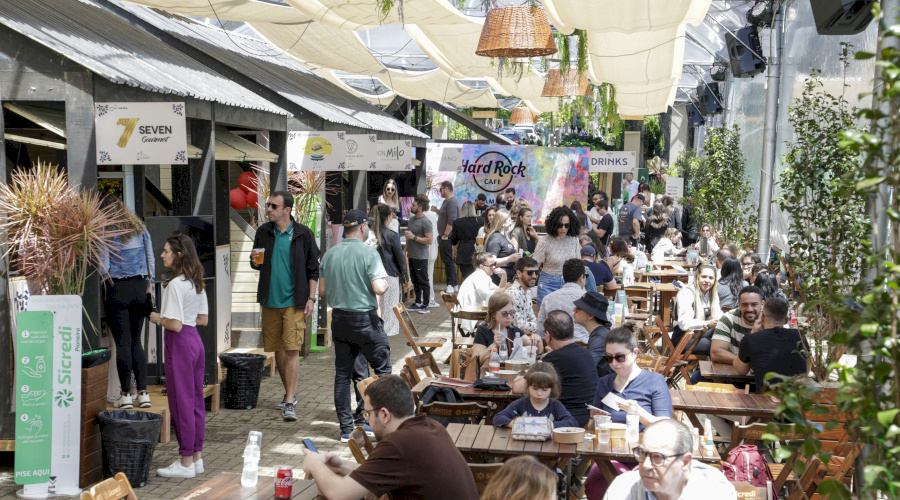 Último final de semana do Festival de Cultura e Gastronomia de Gramado tem festim, música e Corrida de Garçons