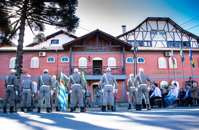 Brigada Militar e Batalhão Turístico comemoram aniversário