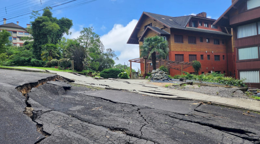 Prefeitura de Gramado evacua bairro Três Pinheiros inteiro, com 110 famílias