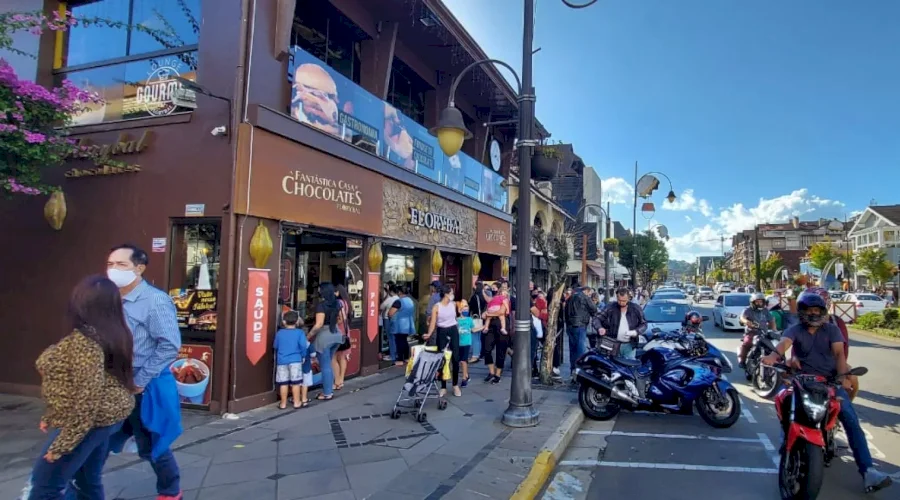 Mais de 28% da população de Gramado está inadimplente e em Canela a inadimplência passa dos 34%
