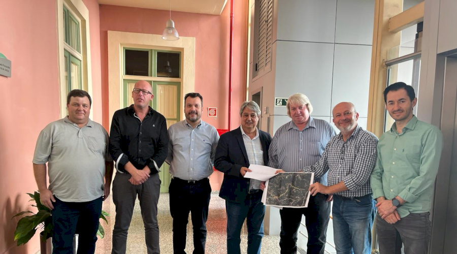 ICMS e pavimentação asfáltica são temas de reunião entre representantes de Gramado e Casa Civil do Estado