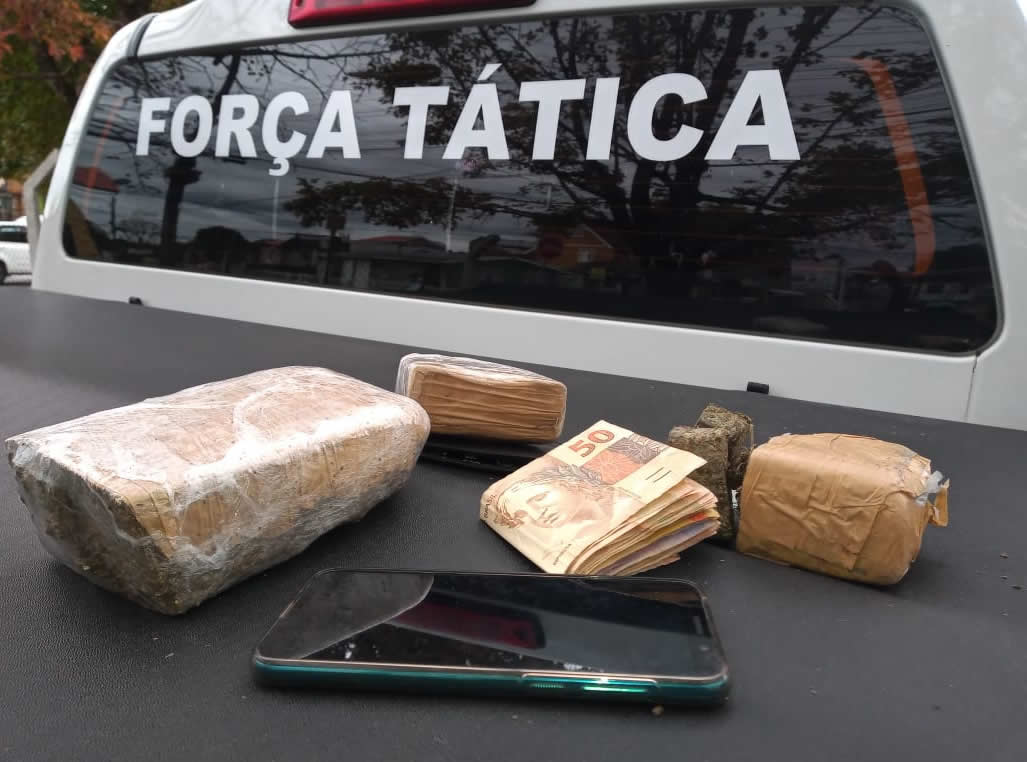 BM prende dupla com um quilo de maconha em Canela
