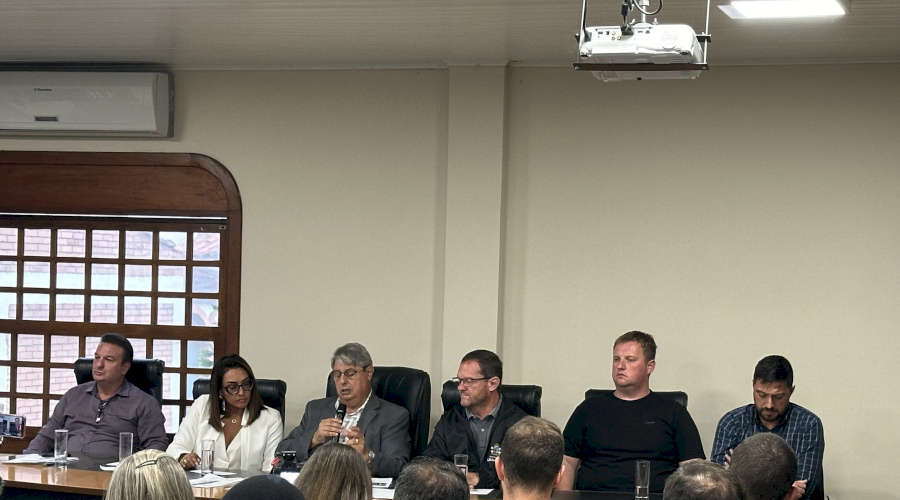 “Quem não quiser ajudar que não atrapalhe”, diz prefeito Nestor sobre vaquinha do hospital