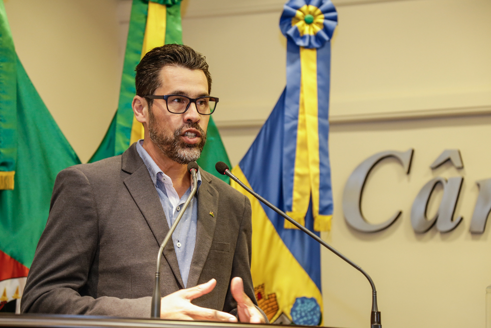 Rodrigo Paim cobra da Prefeitura implantação de política de habitação popular em Gramado