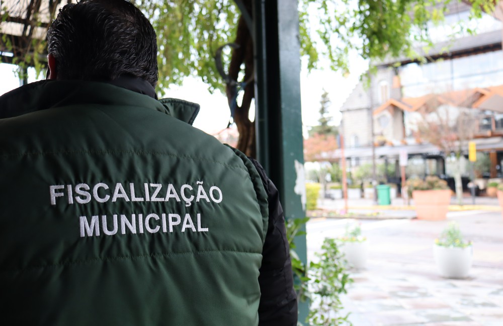 Prefeitura intensifica fiscalização para coibir festas e eventos durante Festival de Cinema