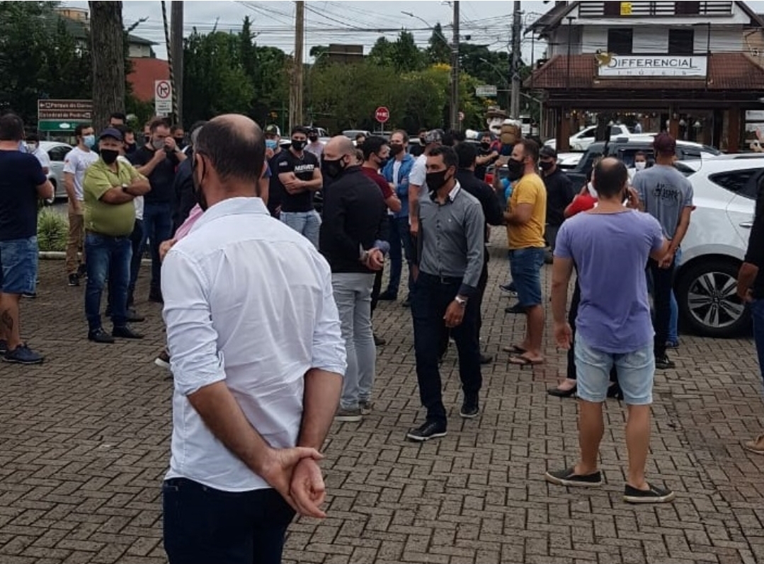 Grupo de empresários de Canela e Gramado se unem para tentar liminar na Justiça que garanta o direito de poderem trabalhar